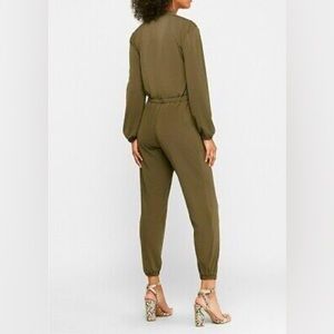 EXPRESS Soft Zip Front Utility Jumpsuit Army Green. Size S Petite